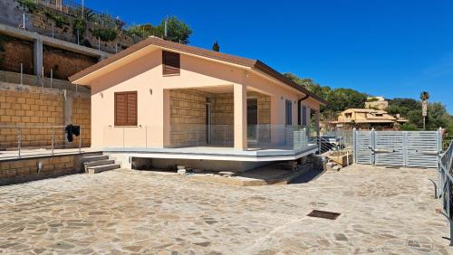 Torre Colonna-sperone Villa | Villini AltaVista
