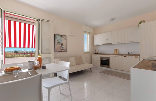 Roca Vecchia Apartment | Villino Crisalì by BarbarHouse