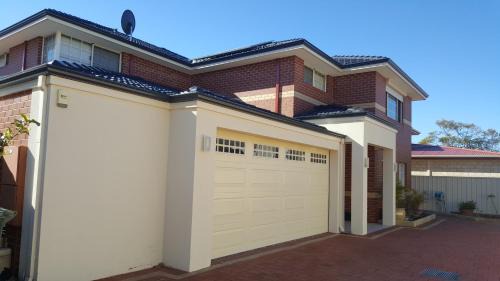 Canning Vale House | Vimal's Homestay