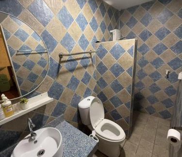 Ermita Night District Apartment | Vincondotel Roxas Ave Manila 1BR Marbella