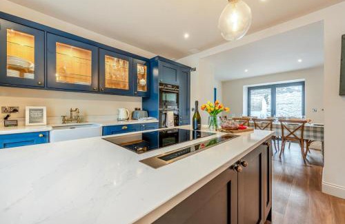 Tenby House | Vine Cottage