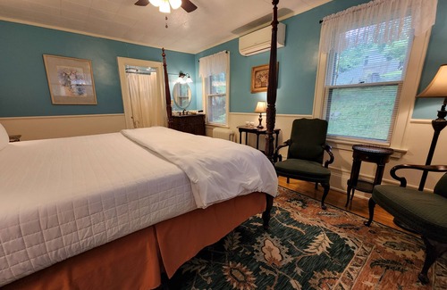 Valley Springs Bed & Breakfast | Vine Cottage Inn