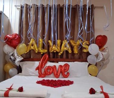 Koynanagar Bed & Breakfast | Vinee's Kitchen and Motel