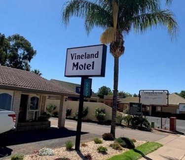 Mildura Hotel | Vineland Motel Mildura
