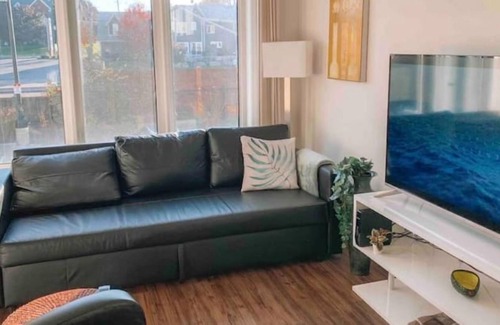 Beamsville Apartment | Vineland Townhouse | Wineries | Nature Hikes