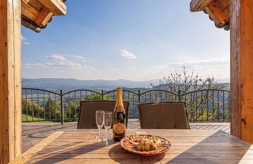 Srednje Grcevje House | Vineyard Chalet Hansel and Gretel