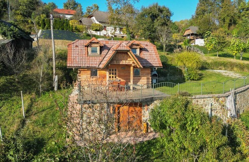 Srednje Grcevje House | Vineyard Chalet Hansel and Gretel
