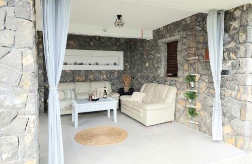 Semic House | Vineyard cottage Lan na Hribu