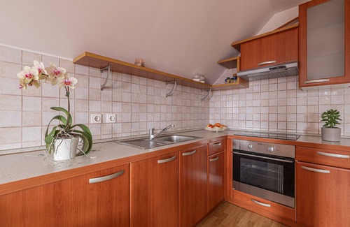 Trska Gora Ski Chalet | Vineyard Cottage Luštek, Novo mesto, Slovenia