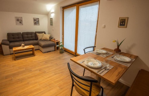 Novo Mesto House | Vineyard cottage Majolka
