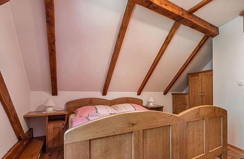 Bostanj House | Vineyard Cottage Wine and Honey, Trebelno, Slovenia