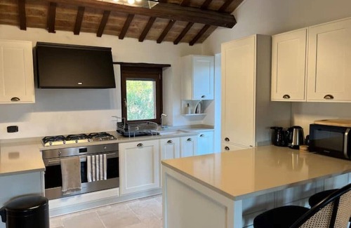 Massignano Other | Vineyard Farmhouse in Massignano - just minutes from the beach