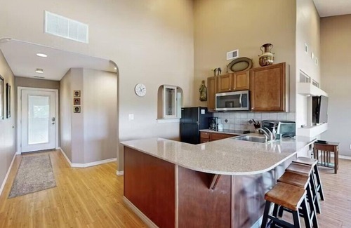 Lago Vista House | Vineyard Haus