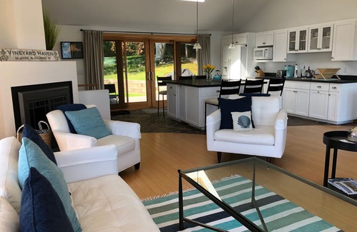 Vineyard Haven House | Vineyard Haven Beach House