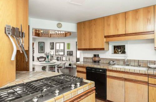 Paso Robles House | Vineyard View Dome House