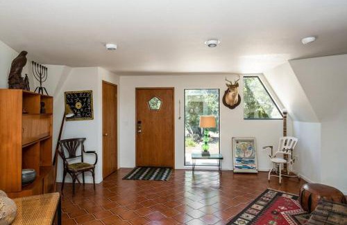 Paso Robles House | Vineyard View Dome House