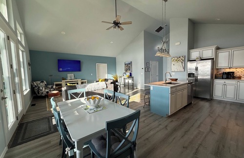 Selah House | Vineyard View Home . . . Think Tuscany! . . . Stay & Play! Positively Stunning!