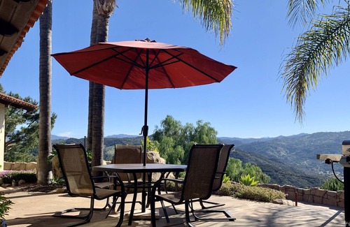 Escondido Villa | Vineyard Villa with 360-Degree Mtn Views, Private Saltwater Pool & Hot Tub