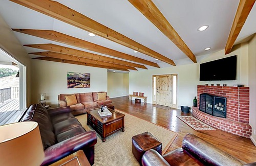 Santa Barbara House | Vineyard Vista Ranch Retreat