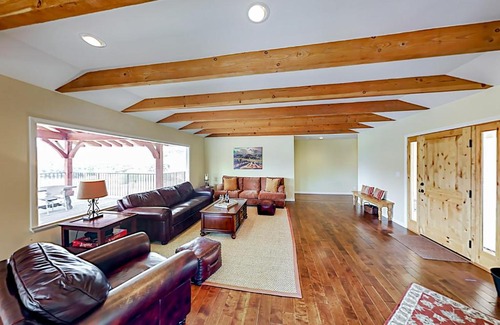 Santa Barbara House | Vineyard Vista Ranch Retreat