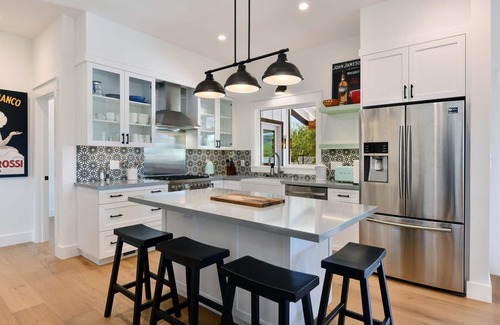 Healdsburg House | Vineyard Vue | A Wine Country Escape