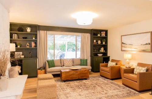 Healdsburg House | Vineyards Edge - Pool, Hot Tub, Bikes- 1mi to Downtown