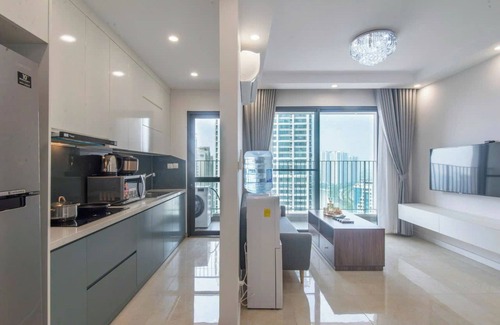 Trung Hoa Nhan Chinh Apartment | Vinhomes D’Capitale 2BR Apartment | Central & Fully Furnished