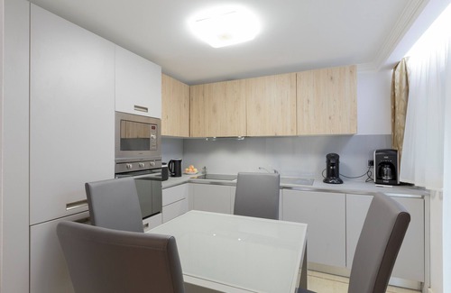 Gare Apartment | Vinicia -M11 One-Bedroom Apartment with Balcony