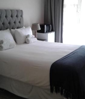 Umtata House | Vinolux Guest House