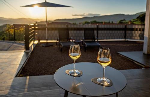 Fosdinovo Bed & Breakfast | Vinomare Guesthouse