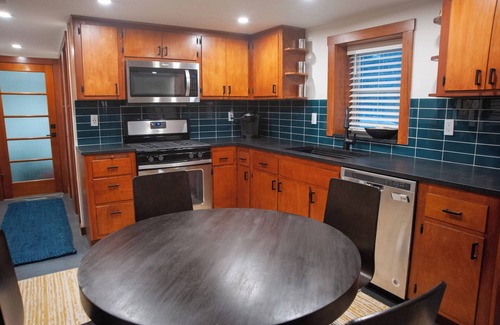 Berwyn Apartment | Vintage 1-br apartment with AC, WiFi in charming, safe, quiet Berwyn