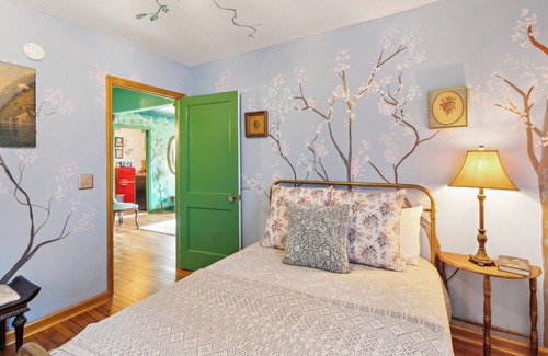 Pooler House | Vintage 1940 Cottage with Quaint Charm