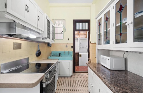 Catedral Apartment | Vintage 2BR/2Ba Apt. w/Fiber Optic on Main Plaza, Min. 1-Month!