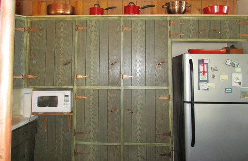 Newaygo Cabin | Vintage 3 bedroom cottage with 1.5 bath overlooking Bills Lake, Michigan