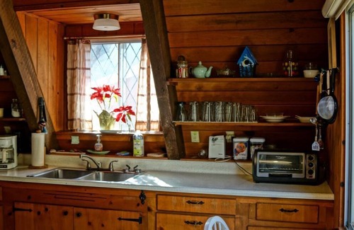 Sierra City Cabin | Vintage aframe, four season splendor!