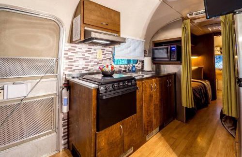 Crane Hill House | Vintage Airstream Trailer for a Glamping Escape in Alabama