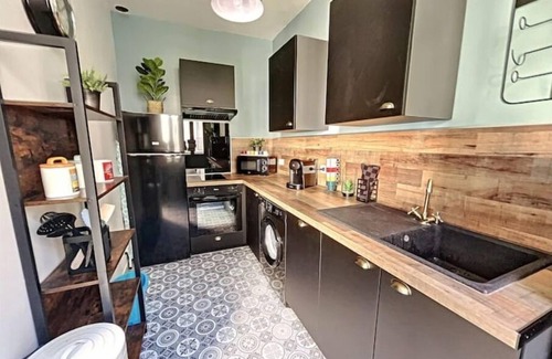 Epinay-sur-Seine House | Vintage and Music townhouse - Paris in 15 minutes!