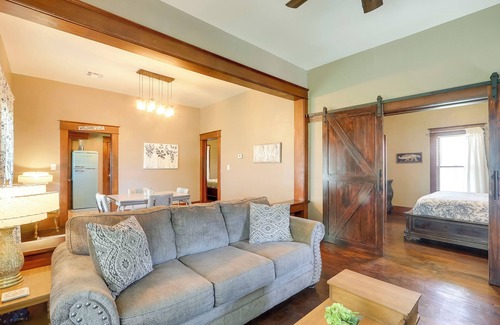 Belle Plaine House | Vintage Belle Plaine Farmhouse w/Fire Pit!