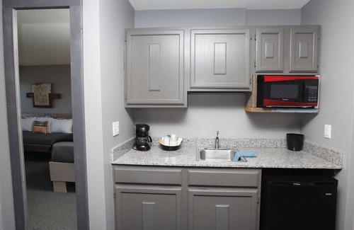 Okoboji Hotel | Vintage Block Inn & Suites