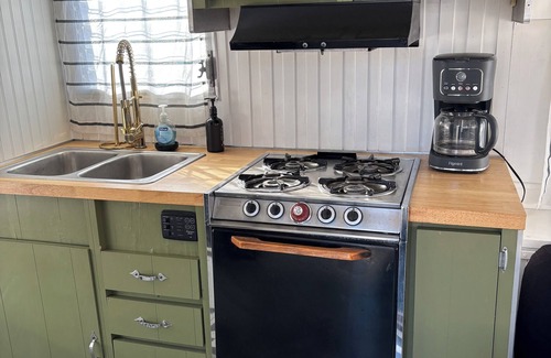 Harbor House | Vintage Camper in LBC Garden