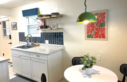 Twin Falls Apartment | Vintage Casita 2 Bdr, Pet Friendly!