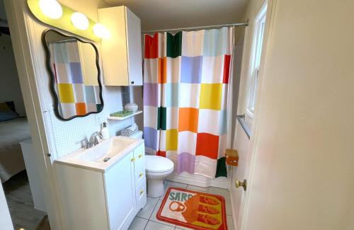 Twin Falls Apartment | Vintage Casita - 2 Bed, Pet Friendly!