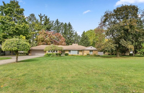 Creston House | Vintage Charm in Riverside Park