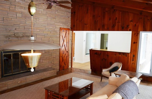Creston House | Vintage Charm in Riverside Park
