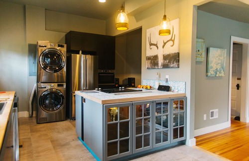 Fort Collins House | Vintage Charm: Walk to CSU & Old Town