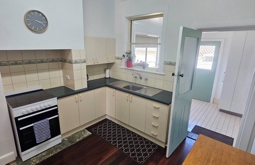 Port Lincoln Cottage | Vintage Coastal Cottage