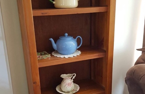 Walpole Cottage | Vintage cottage in quaint town close to pristine oceans, inlet and wilderness..