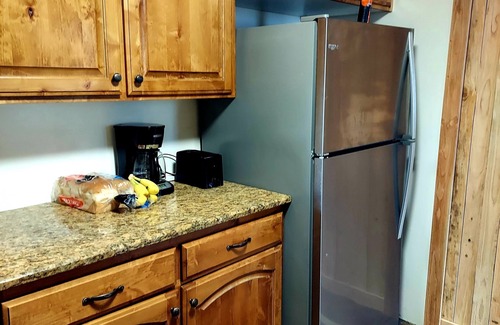 St. Anthony House | Vintage Cozy Family Home close to Yellowstone & Grand Teton National Parks, BYUI