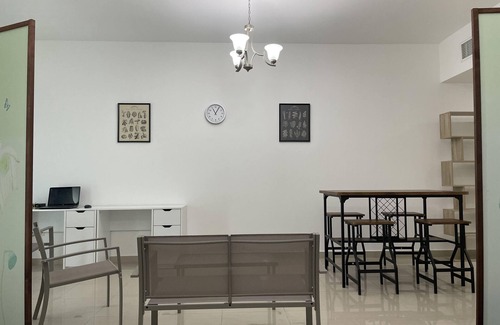 Al Barsha Apartment | VINTAGE CRAFT STAYS
