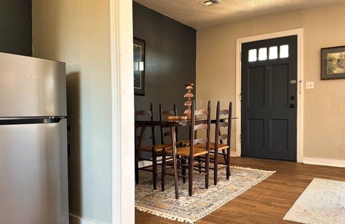 Central Oklahoma City House | Vintage Design Unit near Science Museum
